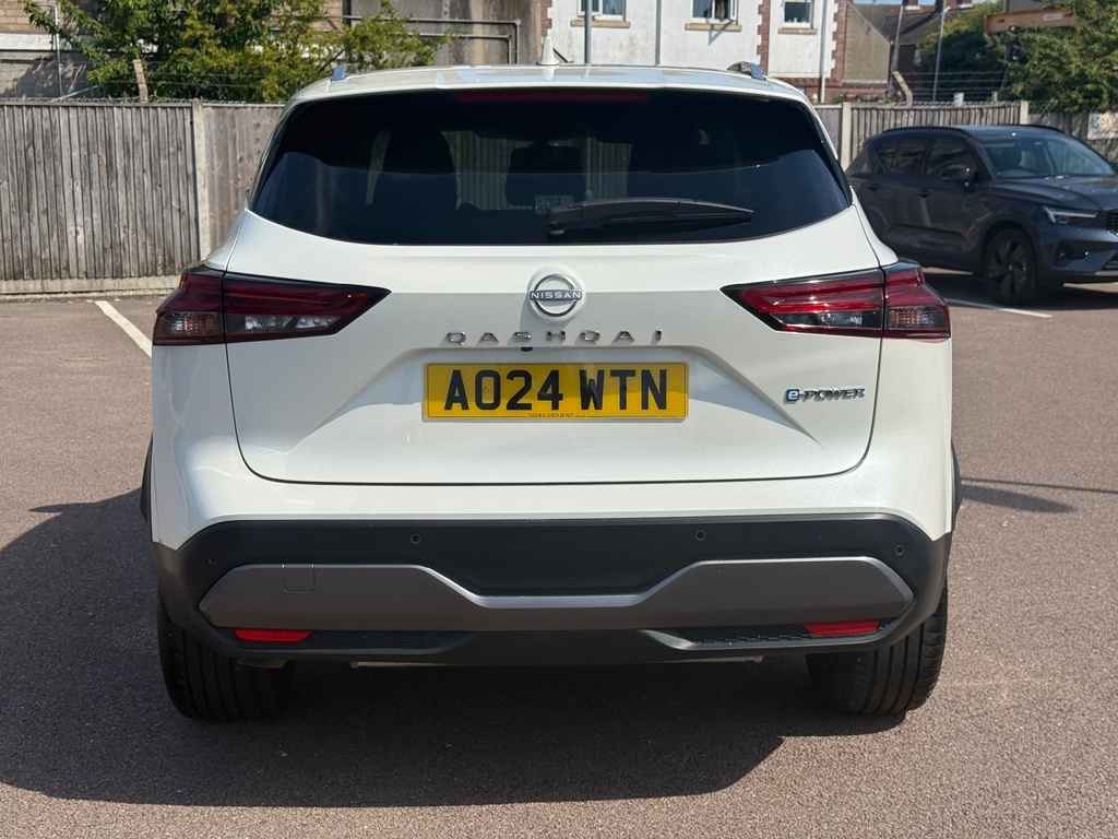 Nissan Qashqai 1.5 E-power N-connecta AO24WTN White #6