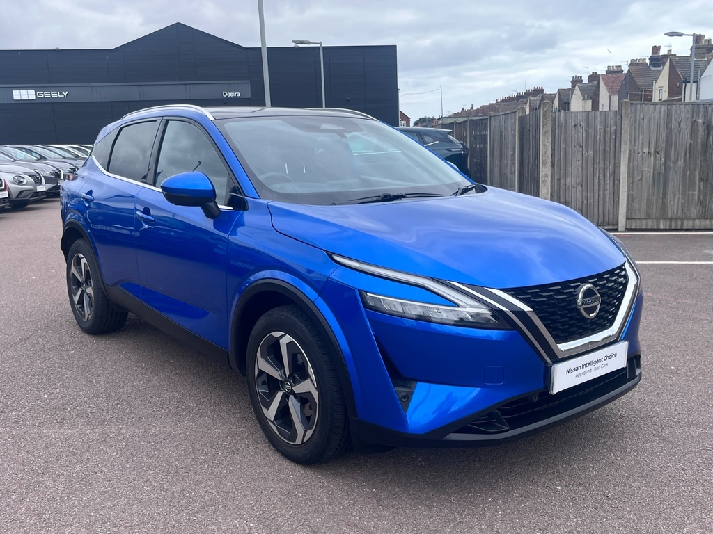 Nissan Qashqai 1.3 Dig-t Mh 158 Premiere Edition Xtronic Blue
