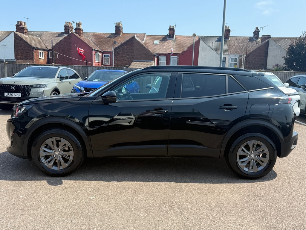 Peugeot 2008 1.2 Puretech Active Premium Estate LM72JJX Black #4