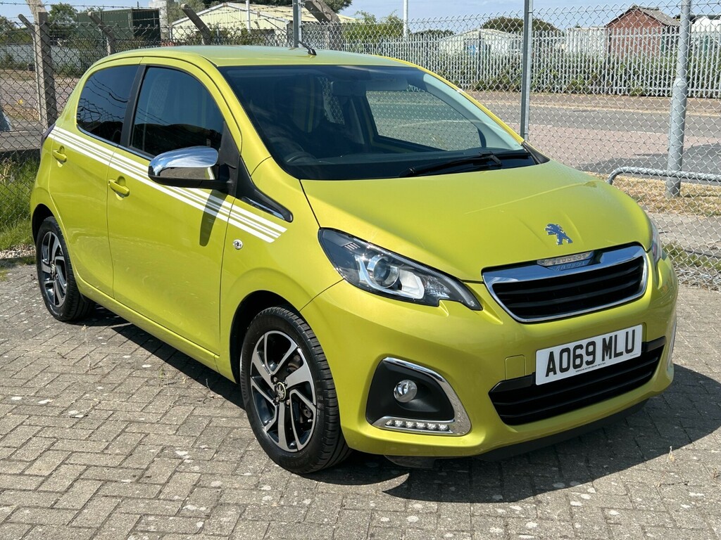 Peugeot 108 1.0 72 Collection Green