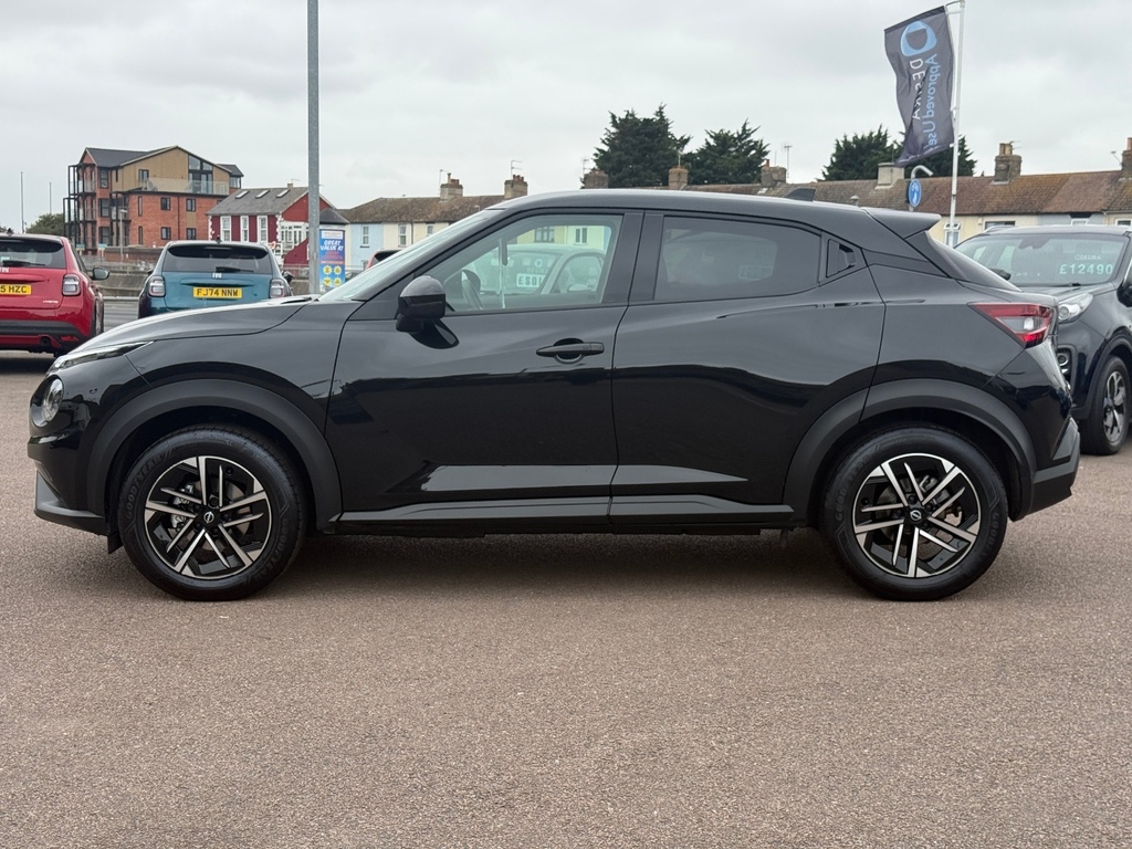 Nissan Juke 1.6 Hybrid N-connecta LY75MXN Black #4