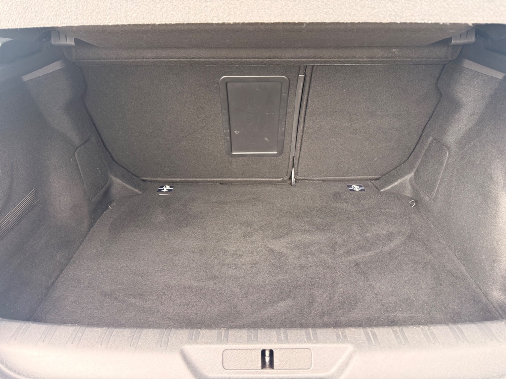 Peugeot 308 1.2 Puretech 130 Allure White #6