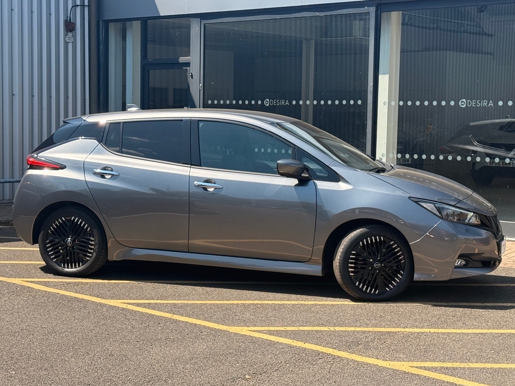 Nissan Leaf 110Kw Tekna 39Kwh Grey #2
