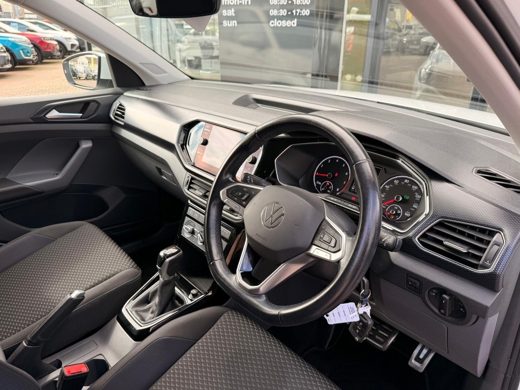 Volkswagen T-Cross 1.0 Tsi 110 United Dsg Estate White #3