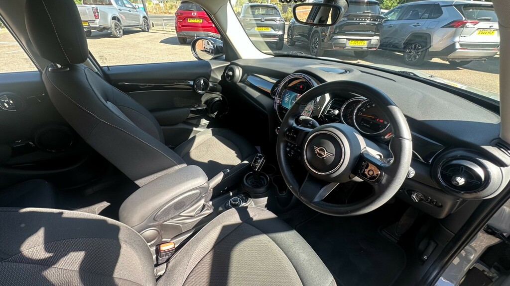 Mini Hatch 1.5 Cooper Classic SK22VFJ Grey #3