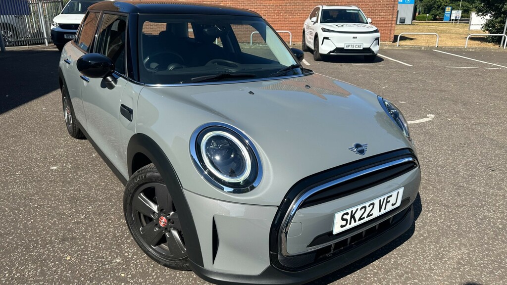 Mini Hatch 1.5 Cooper Classic SK22VFJ Grey