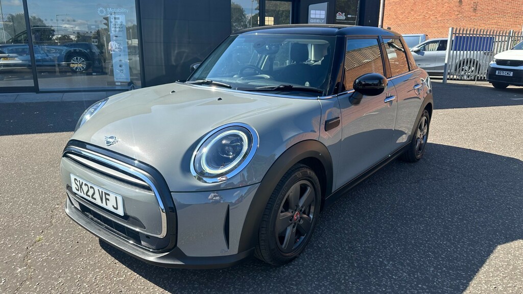 Mini Hatch 1.5 Cooper Classic SK22VFJ Grey #4