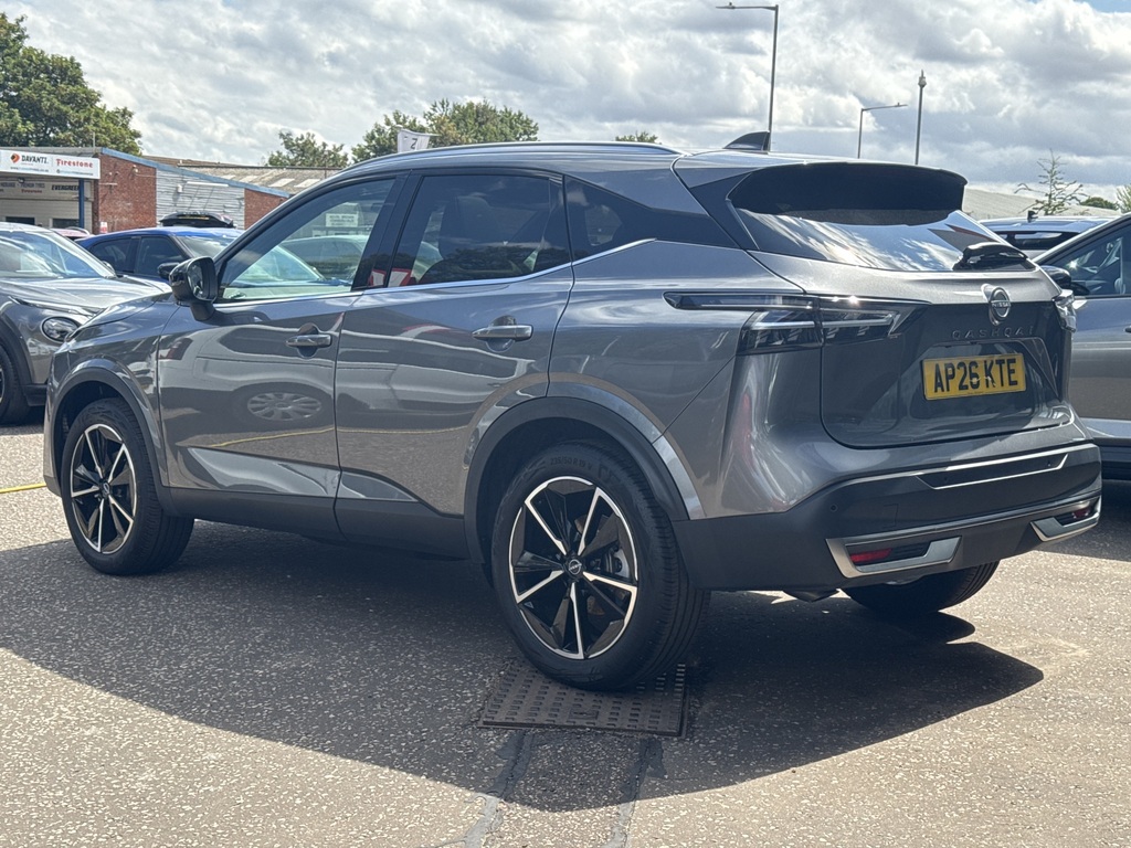 Nissan Qashqai 1.3 Dig-t Mh Tekna #6