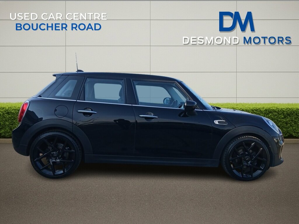 Mini Hatch Exclusive Black #2
