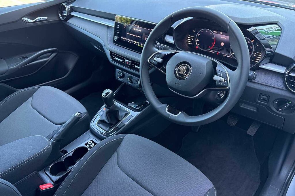 Skoda Fabia 1.0 Mpi 80 Colour Edition Silver #6