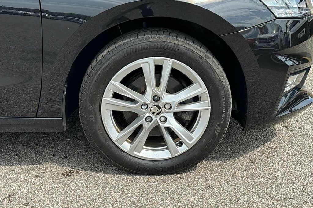 Skoda Fabia 1.0 Tsi 116 Se L Dsg NL74MXN Black #5