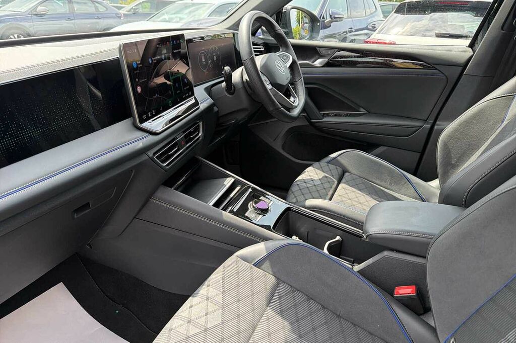 Volkswagen Tiguan 1.5 Etsi 150 R-line Dsg YY75JVG Black #2