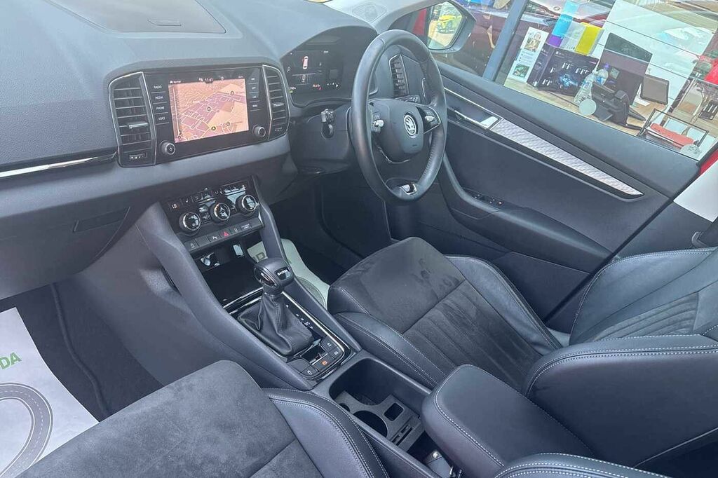 Skoda Karoq 1.5 Tsi Se L Dsg DA23XJE Red #2