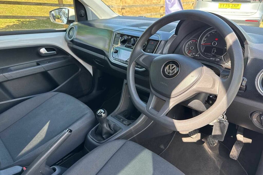 Volkswagen Up 1.0 Move Up YY69DWM White #6