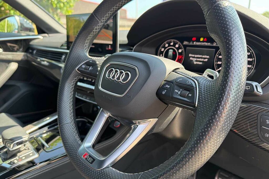 Audi RS4 Carbon Black Black #16