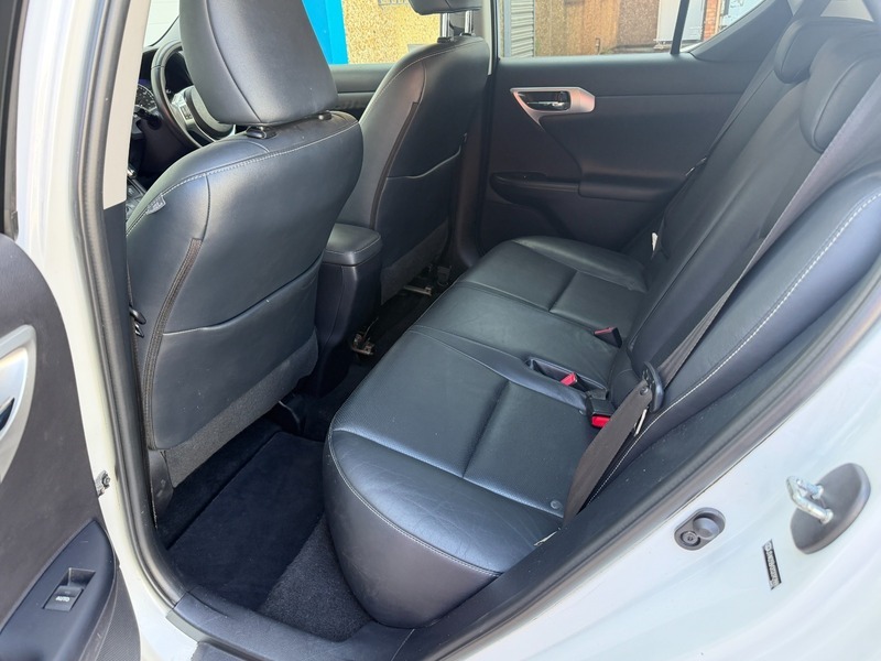 Lexus CT 1.8 200H F Sport Cvt Euro 5 Ss Black #10