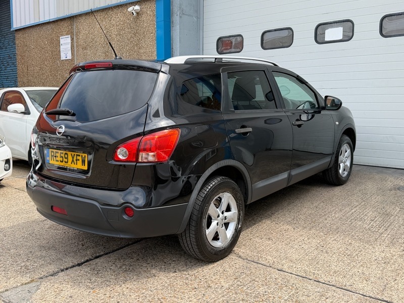 Nissan Qashqai+2 1.6 Visia 2Wd Black #4