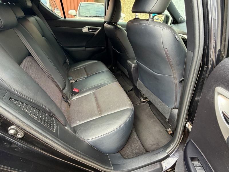 Lexus CT 200H 1.8 Premier Cvt Grey #16