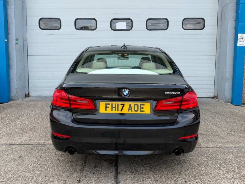 BMW 5 Series 530D Se Euro FH17AOE Black #6