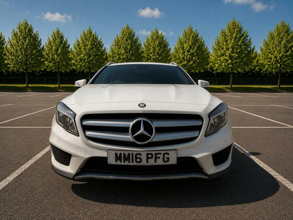 Mercedes-Benz GLA Class 2.1 Gla220d Amg Line 7G-dct 4Matic Euro 6 Ss MM16PFG White #2