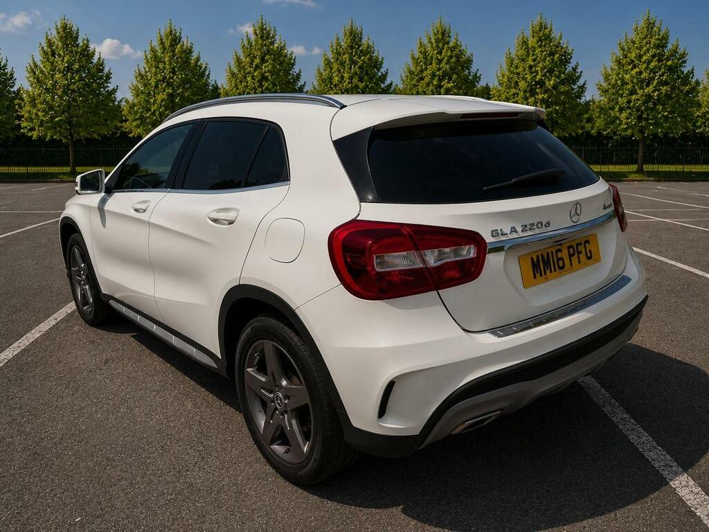 Mercedes-Benz GLA Class 2.1 Gla220d Amg Line 7G-dct 4Matic Euro 6 Ss MM16PFG White #3