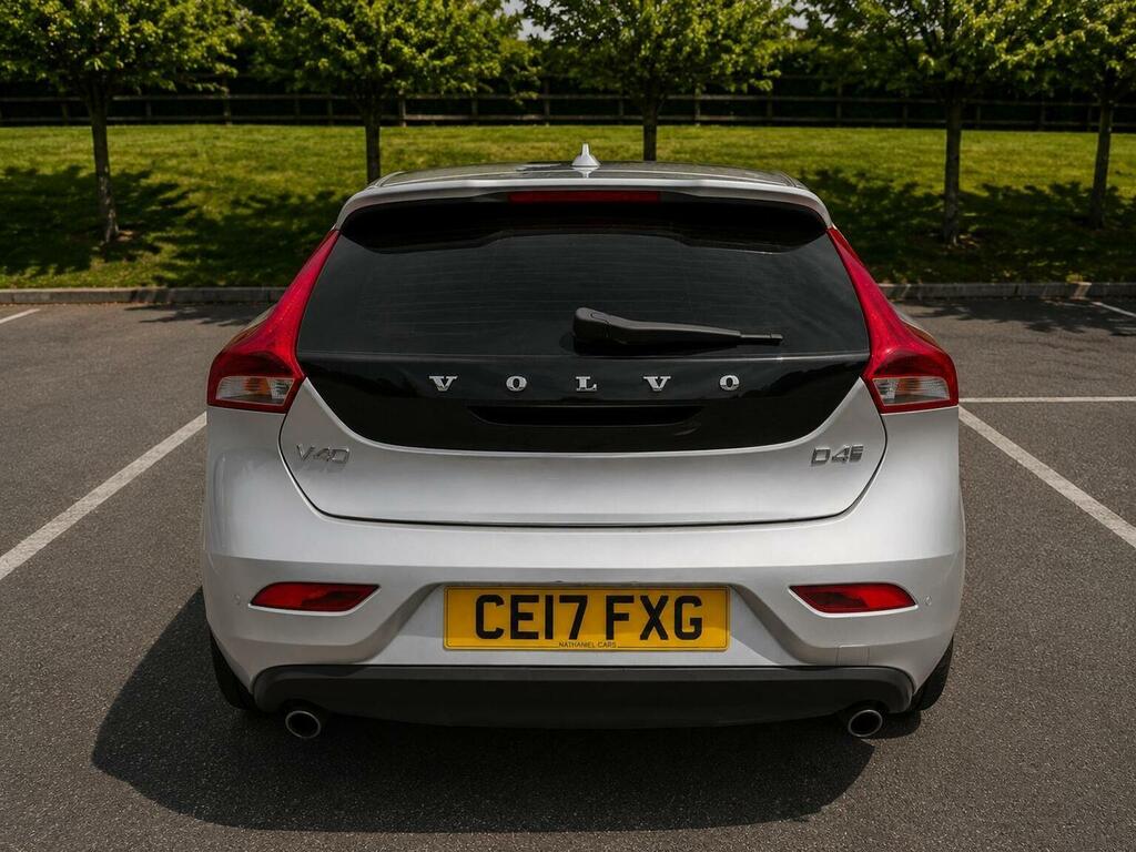 Volvo V40 Hatchback 2.0 D4 Inscription Euro 6 Ss 201 CE17FXG Silver #5