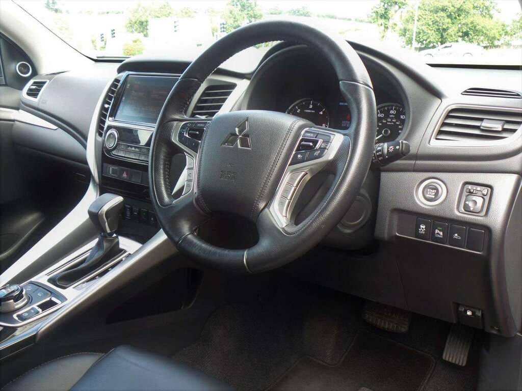 Mitsubishi Shogun Sport 4 Grey #4