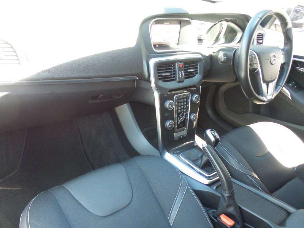 Volvo V40 Momentum Edition Grey #5