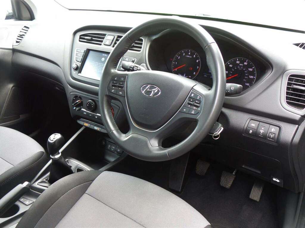 Hyundai I20 Se Grey #4