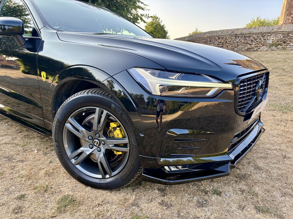Volvo XC60 Suv 2.0 R-design D5 Powerpulse Awd 201818 LS18CGK Black #4