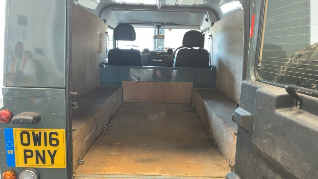 Land Rover Defender 110 Tdci Xs Grey #10