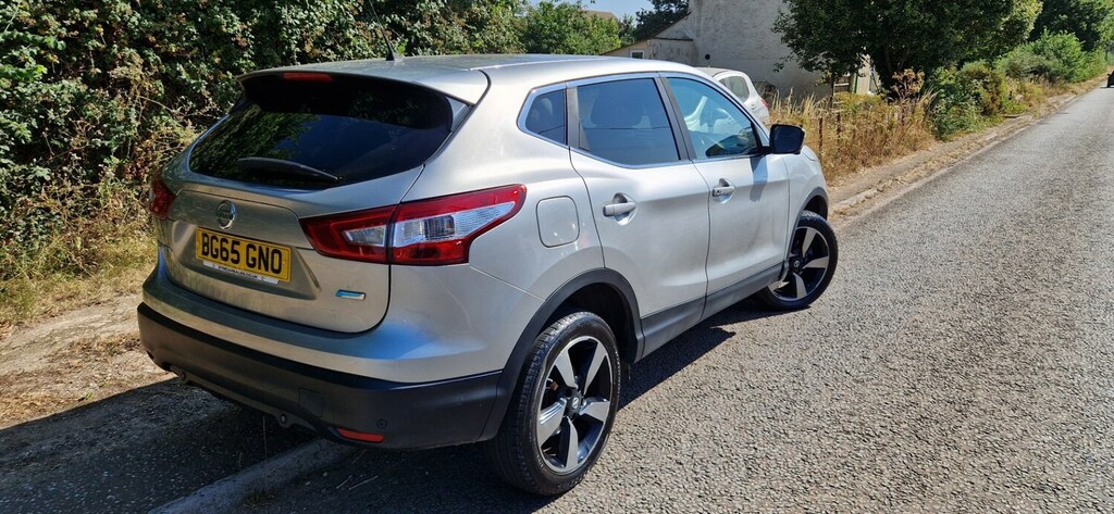 Nissan Qashqai 1.5 Dci N-tec BG65GNO Silver #6