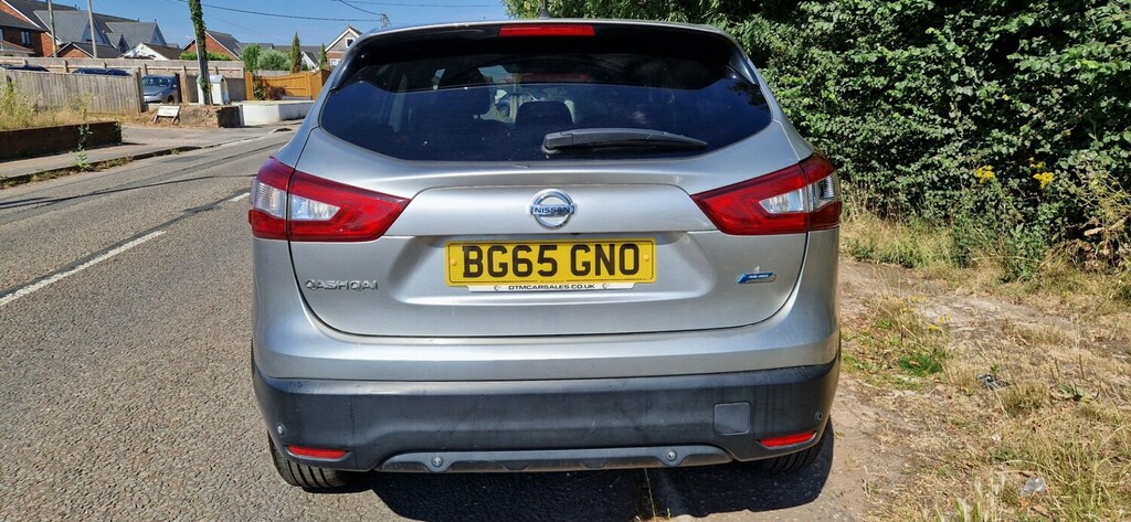 Nissan Qashqai 1.5 Dci N-tec BG65GNO Silver #3