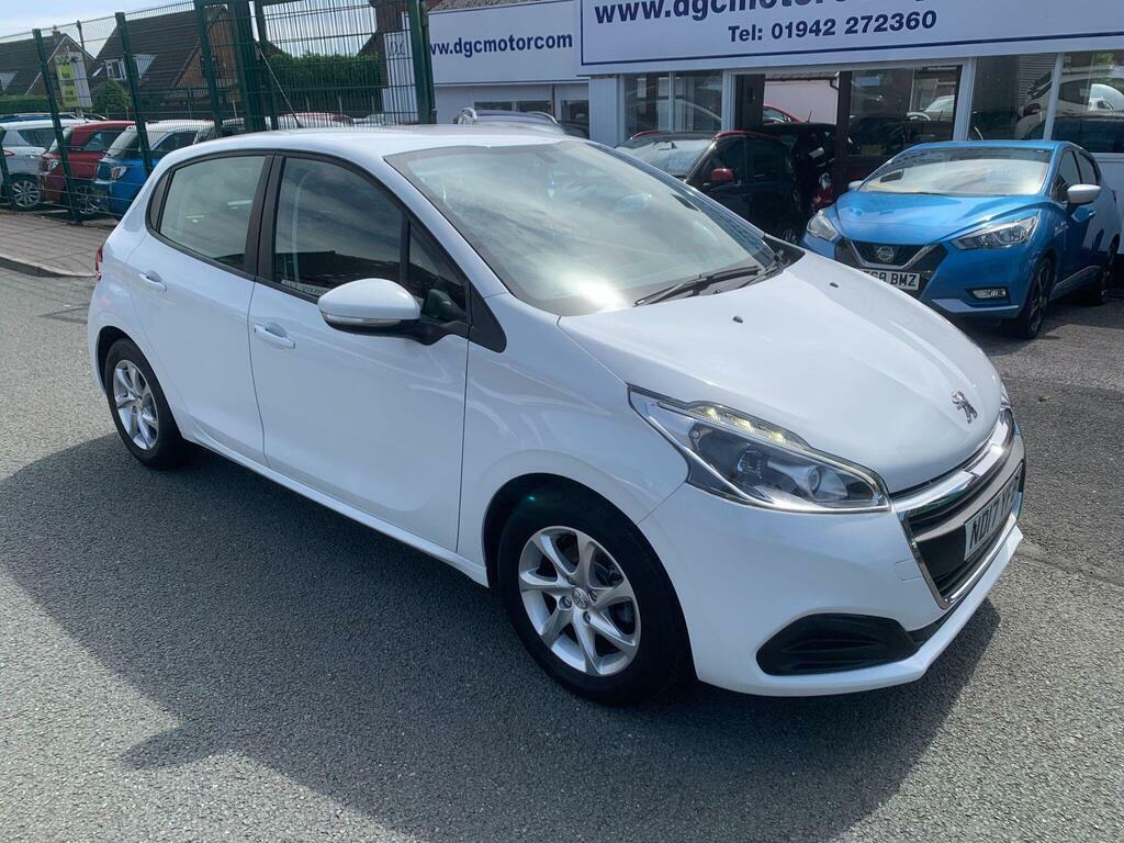 Peugeot 208 1.2 Puretech Active Euro 6 White