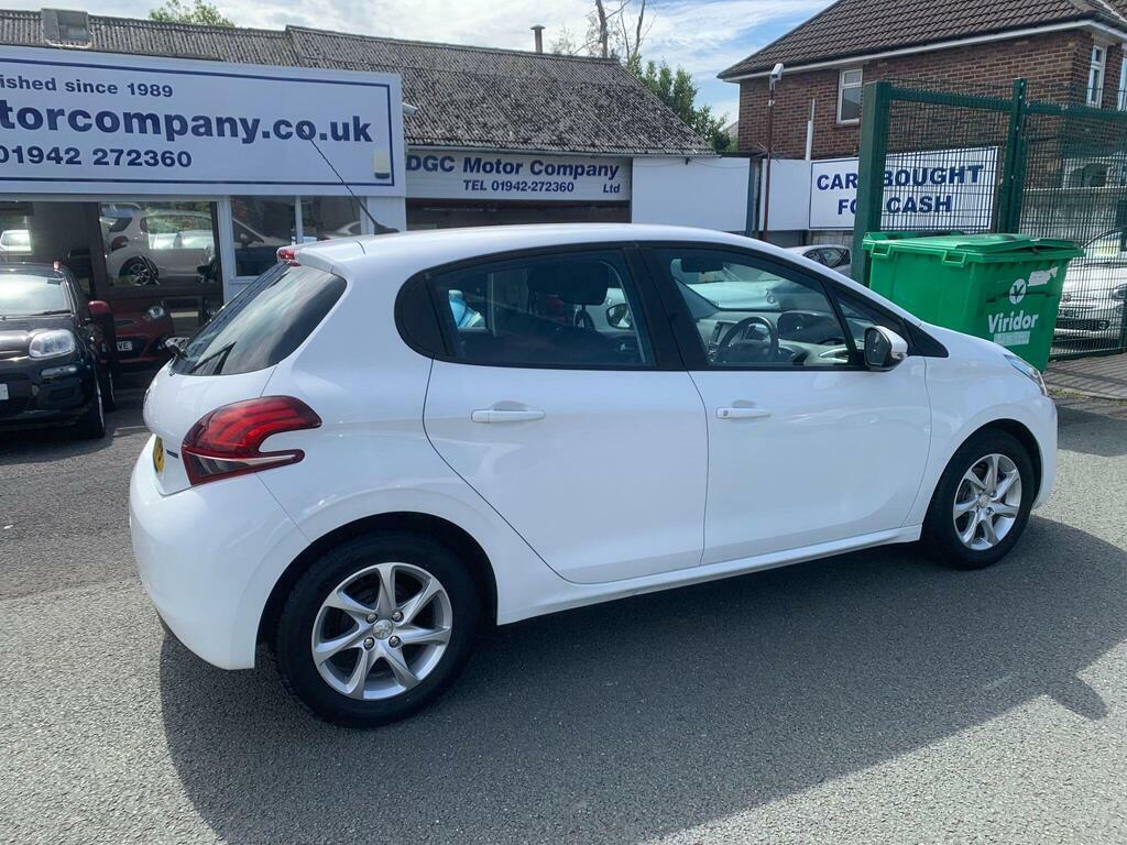 Peugeot 208 1.2 Puretech Active Euro 6 White #6