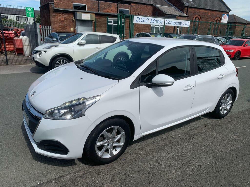 Peugeot 208 1.2 Puretech Active Euro 6 White #3