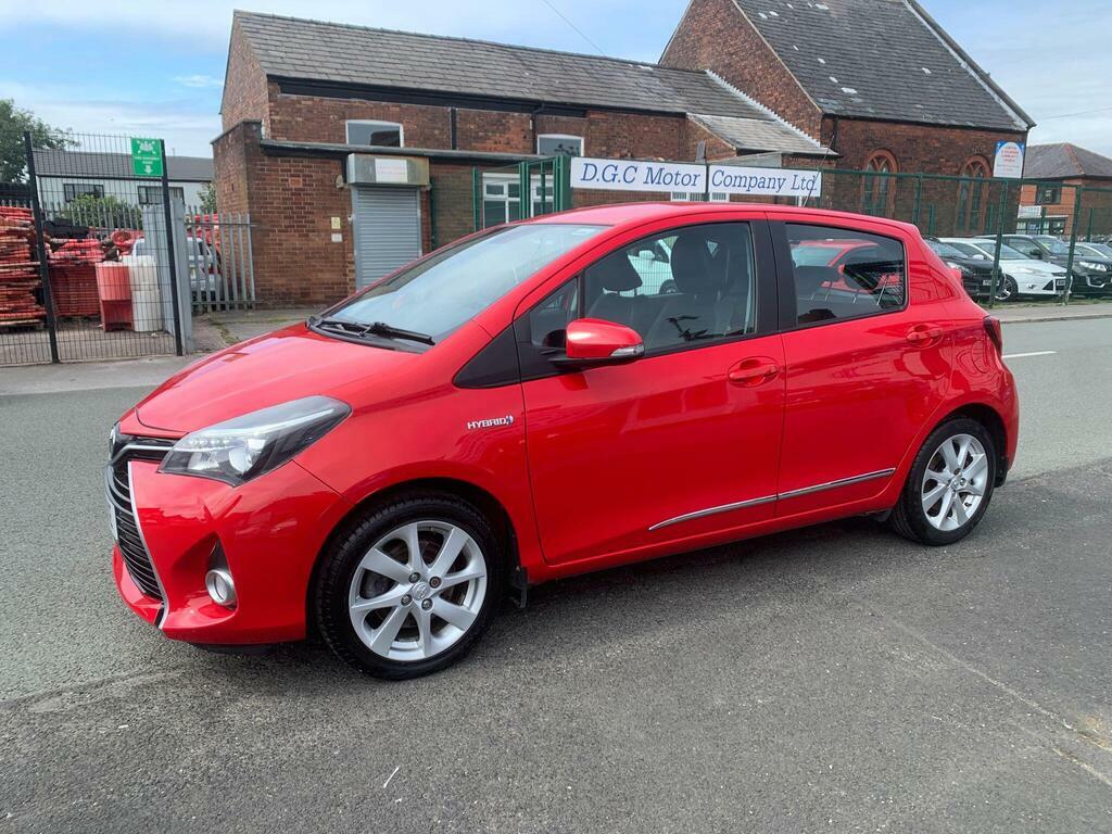 Toyota Yaris 1.5 Vvt-h Excel E-cvt Euro 6 Red #3
