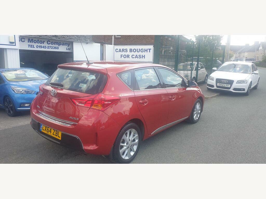 Toyota Auris 1.33 Dual Vvt-i Icon Euro 5 S S Red