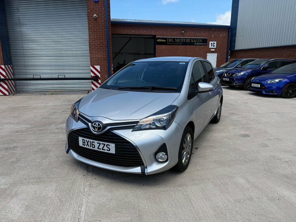Toyota Yaris 1.33 Dual Vvt-i Icon Hatchback E Silver #5