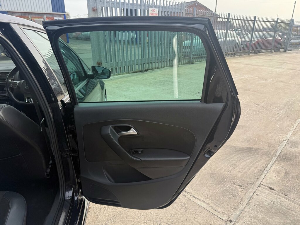Volkswagen Polo 1.2 Tdi Match Euro 5 Black #22