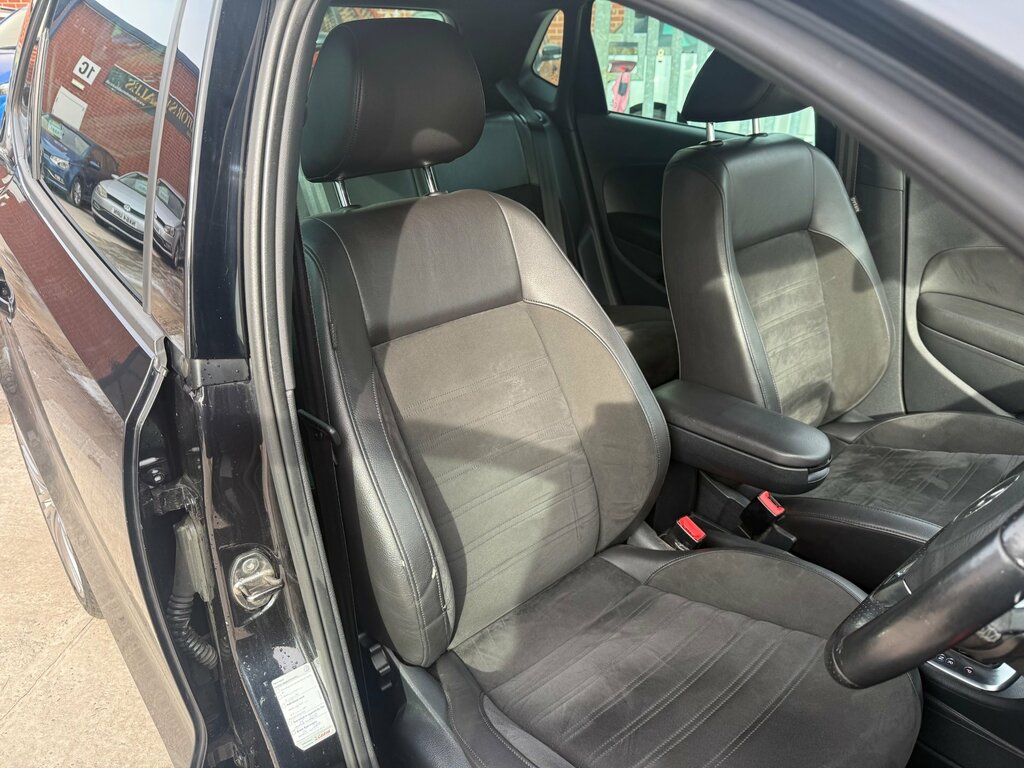 Volkswagen Polo 1.2 Tdi Match Euro 5 Black #24