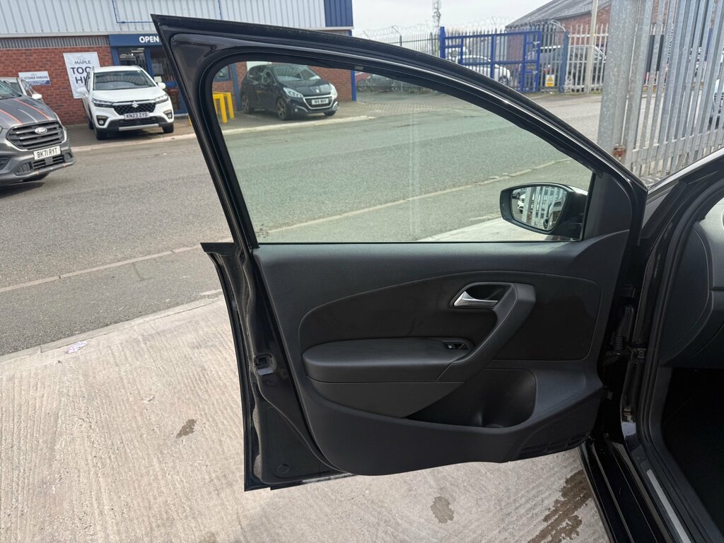 Volkswagen Polo 1.2 Tdi Match Euro 5 Black #13