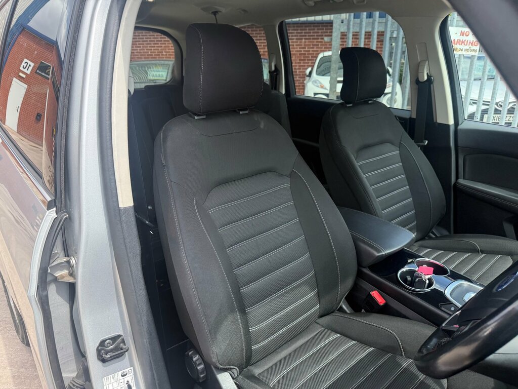 Ford Galaxy 2.5 Fhev 190 Titanium Cvt Red #29