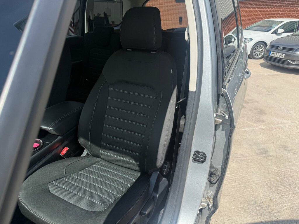 Ford Galaxy 2.5 Fhev 190 Titanium Cvt Red #13