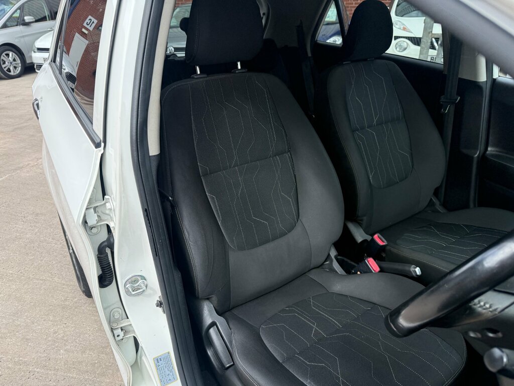 Kia Picanto 1.25 Gt-line White #26