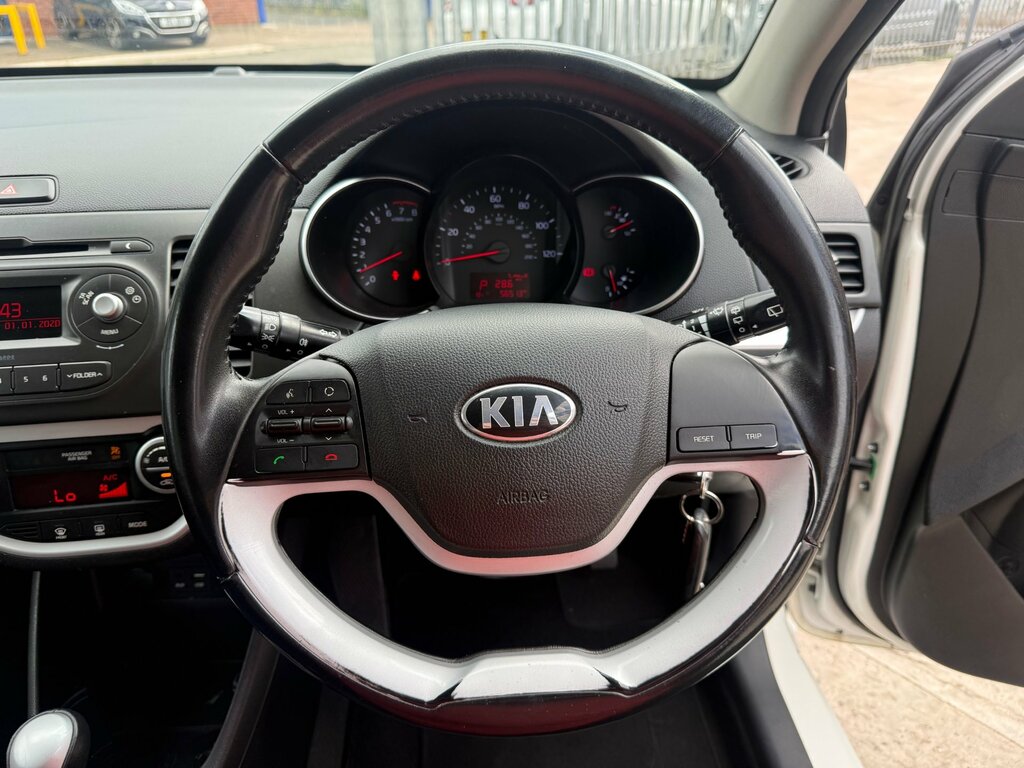 Kia Picanto 1.25 Gt-line White #29