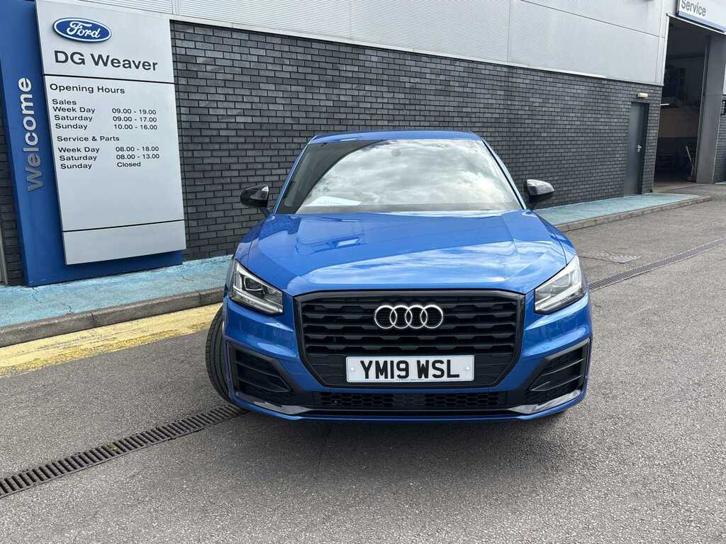 Audi Q2 S Line Black Ed 35 Tfs Blue #2