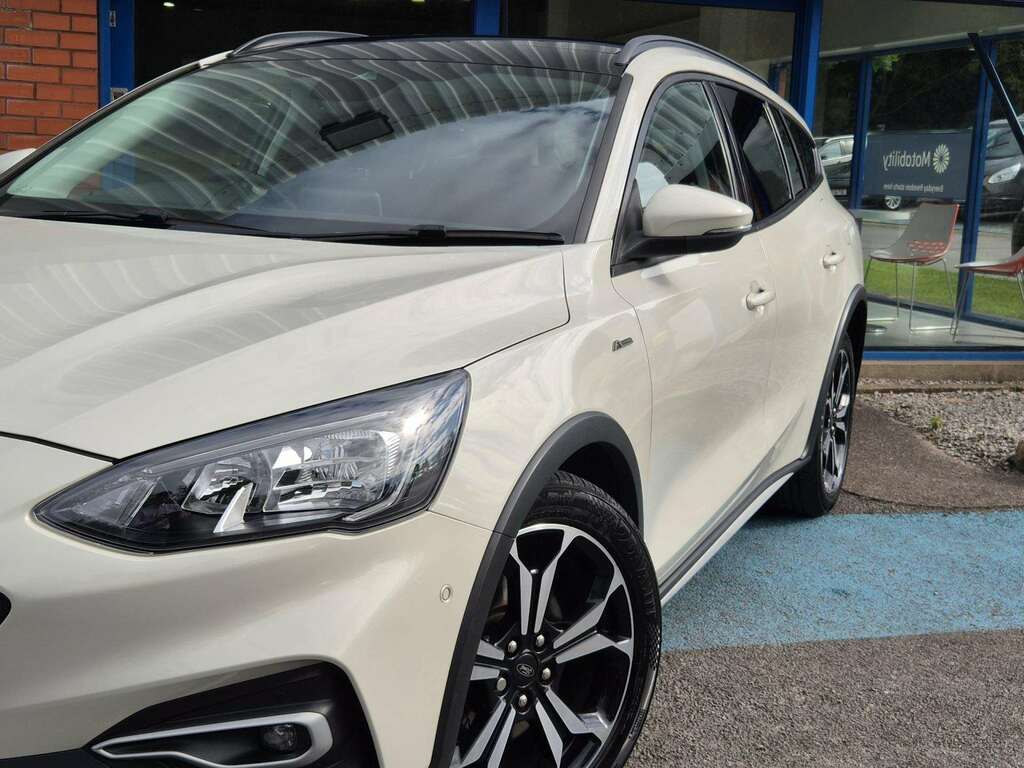 Ford Focus Active X CK21OKE White #3