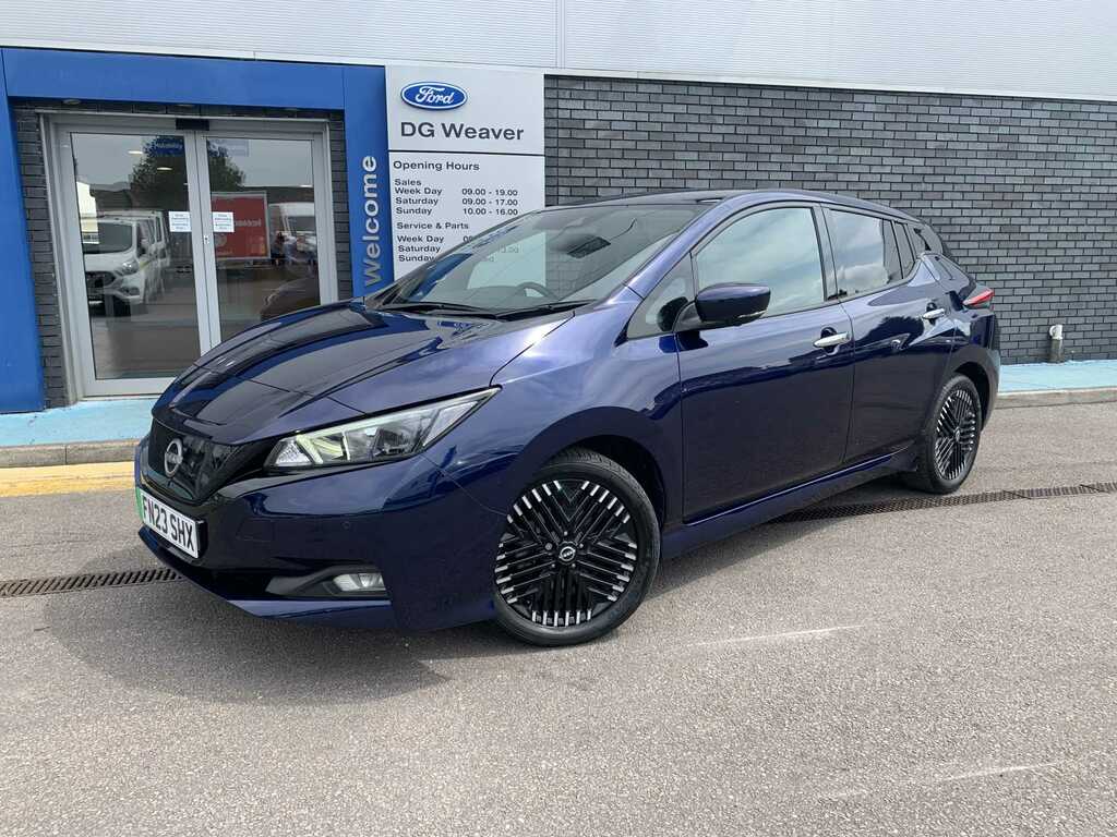 Nissan Leaf N-connecta Blue