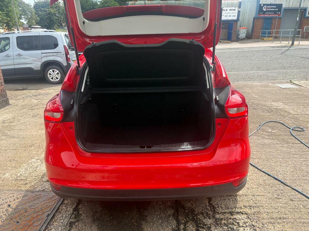 Ford Focus 1.5 Tdci Zetec Euro 6 S S Red #6